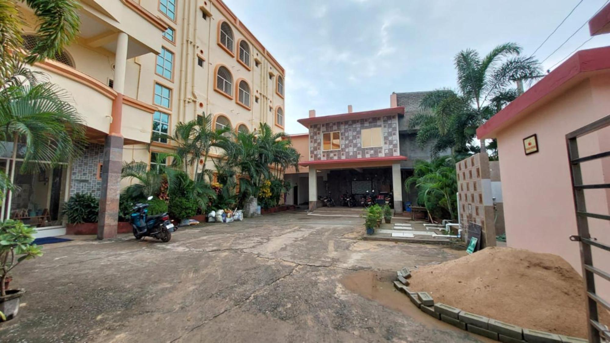 Goroomgo Silicon Residency Puri Near Sea Beach & Temple - Luxurious Room - Lift And Parking Facilities - Best Seller Экстерьер фото