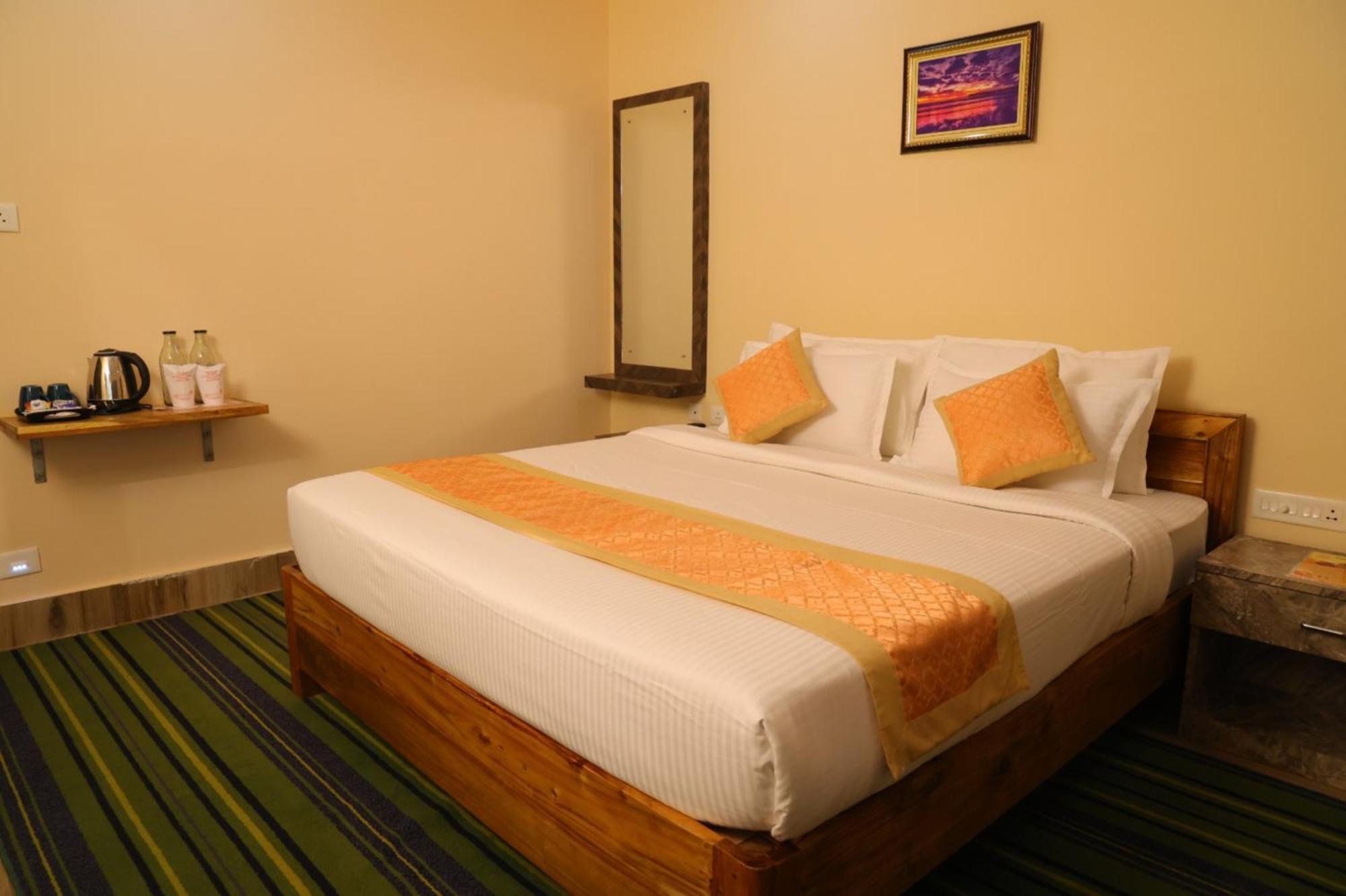 Goroomgo Silicon Residency Puri Near Sea Beach & Temple - Luxurious Room - Lift And Parking Facilities - Best Seller Экстерьер фото