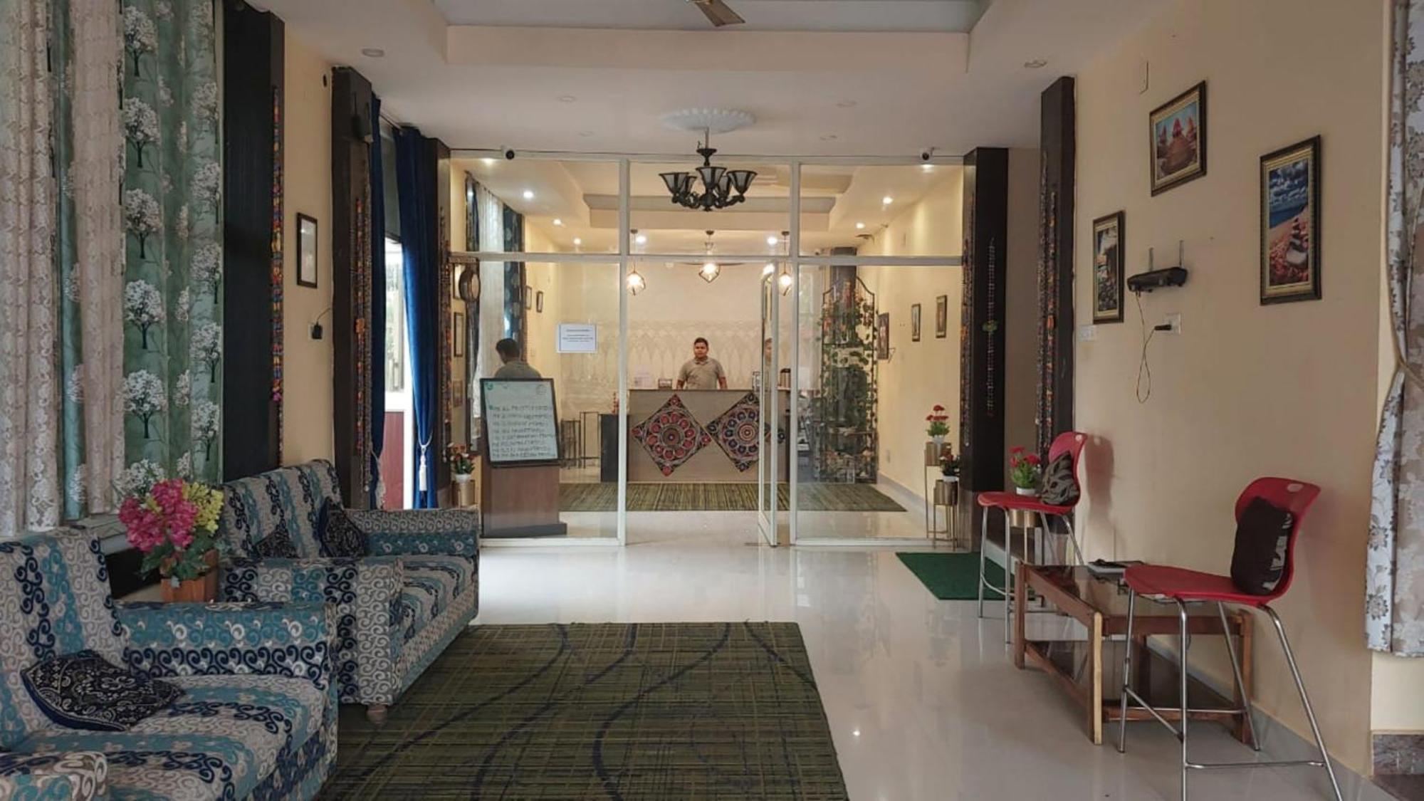 Goroomgo Silicon Residency Puri Near Sea Beach & Temple - Luxurious Room - Lift And Parking Facilities - Best Seller Экстерьер фото