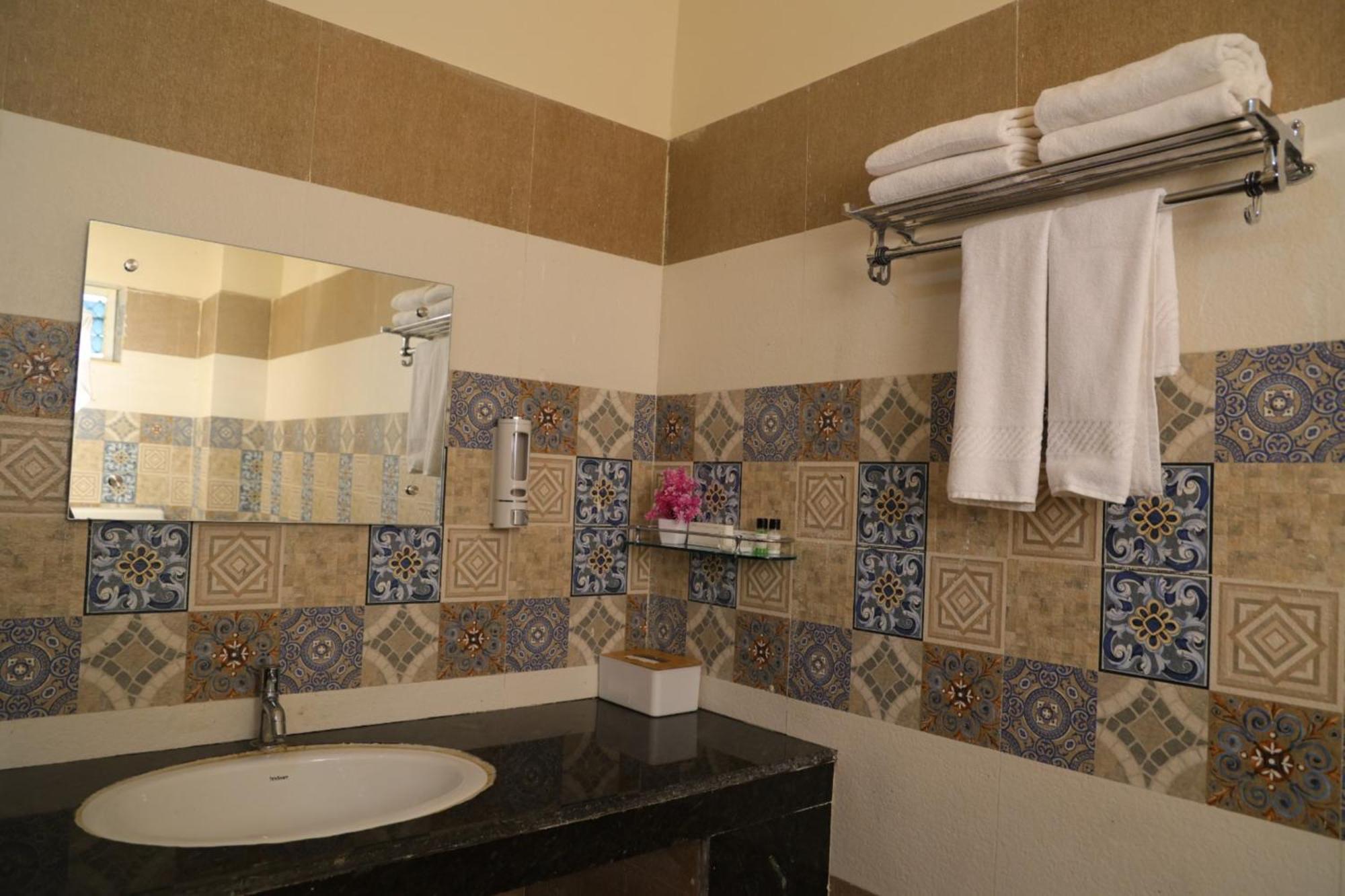 Goroomgo Silicon Residency Puri Near Sea Beach & Temple - Luxurious Room - Lift And Parking Facilities - Best Seller Экстерьер фото